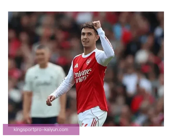 门迪防守进步明显，状态回暖备受关注